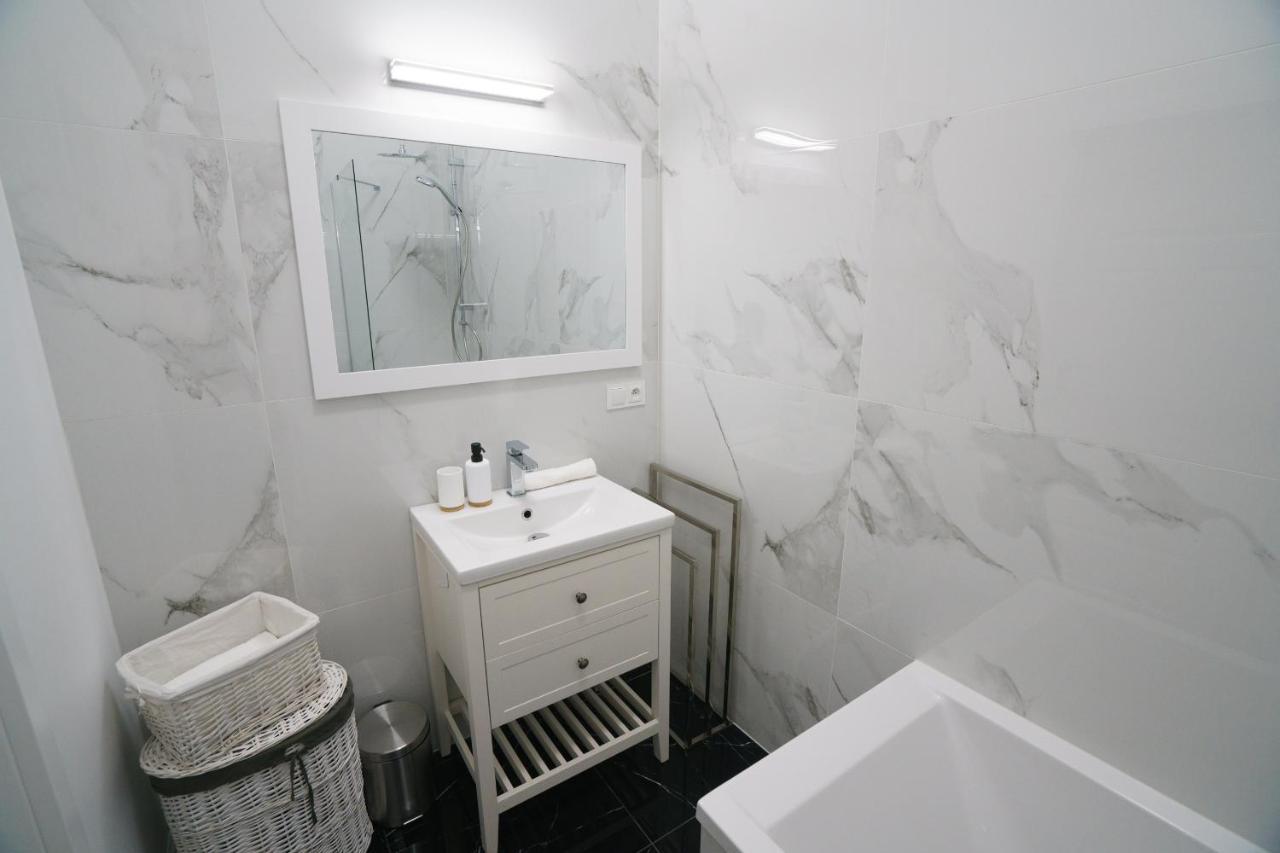 Prestige Apartment Rynek キェルツェ エクステリア 写真