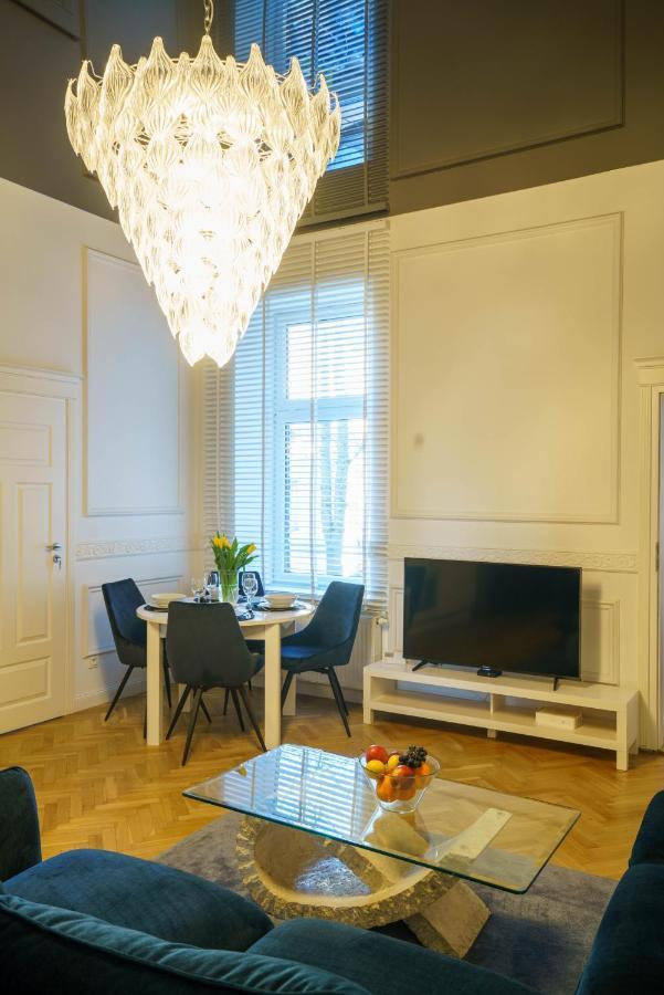 Prestige Apartment Rynek キェルツェ エクステリア 写真